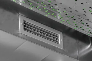 technician-performs-maintenance-on-outdoor-air-con (9)